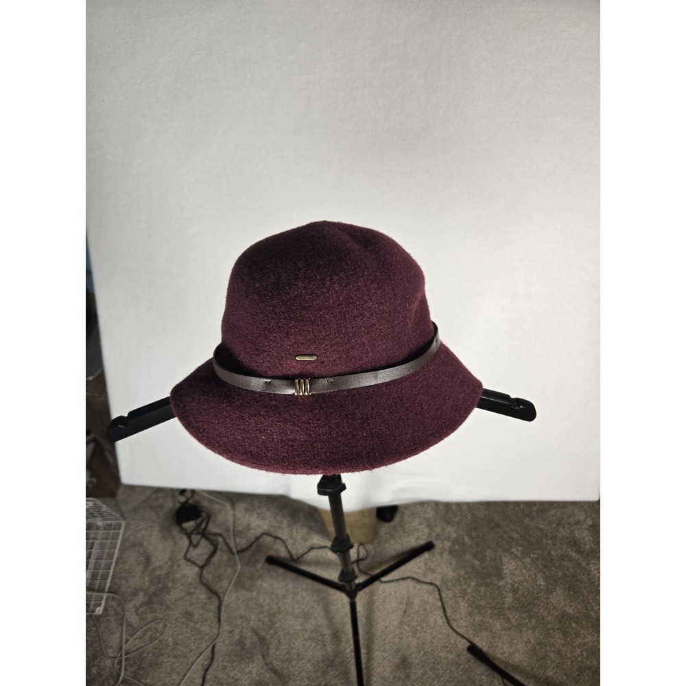 Kooringal Cassie Short Brim Hat One Size Gits Most Women's Wool Blend Burgandy